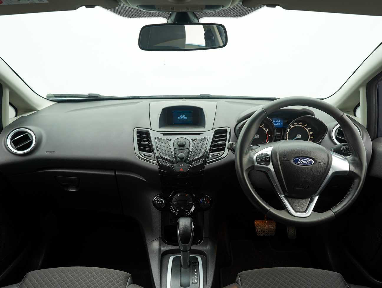 terpakai 2015 Ford Fiesta Sport 1.5