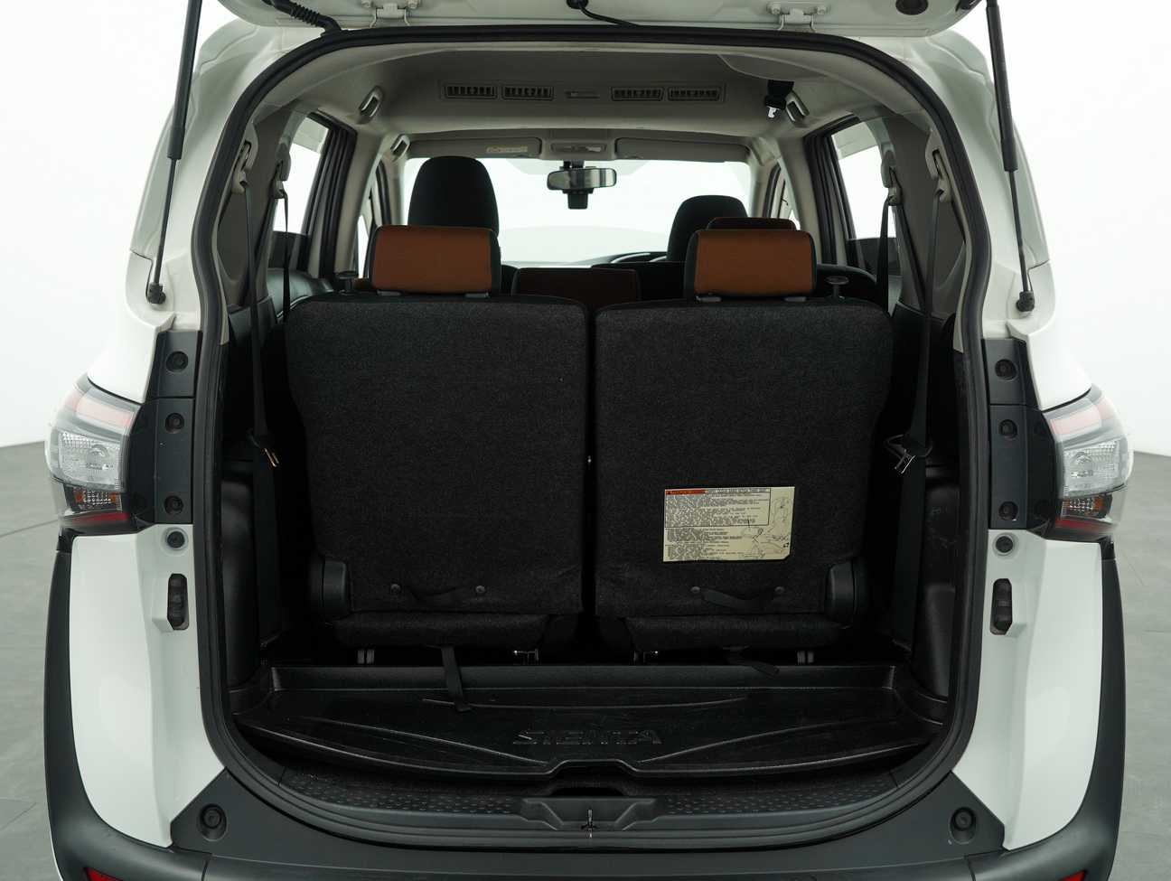 used 2016 Toyota Sienta V 1.5