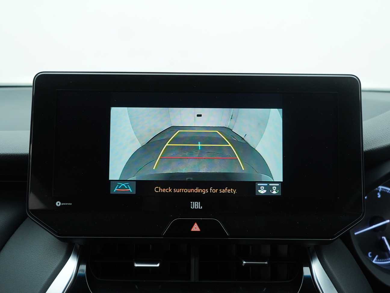 terpakai 2020 Toyota Harrier Z 2.0