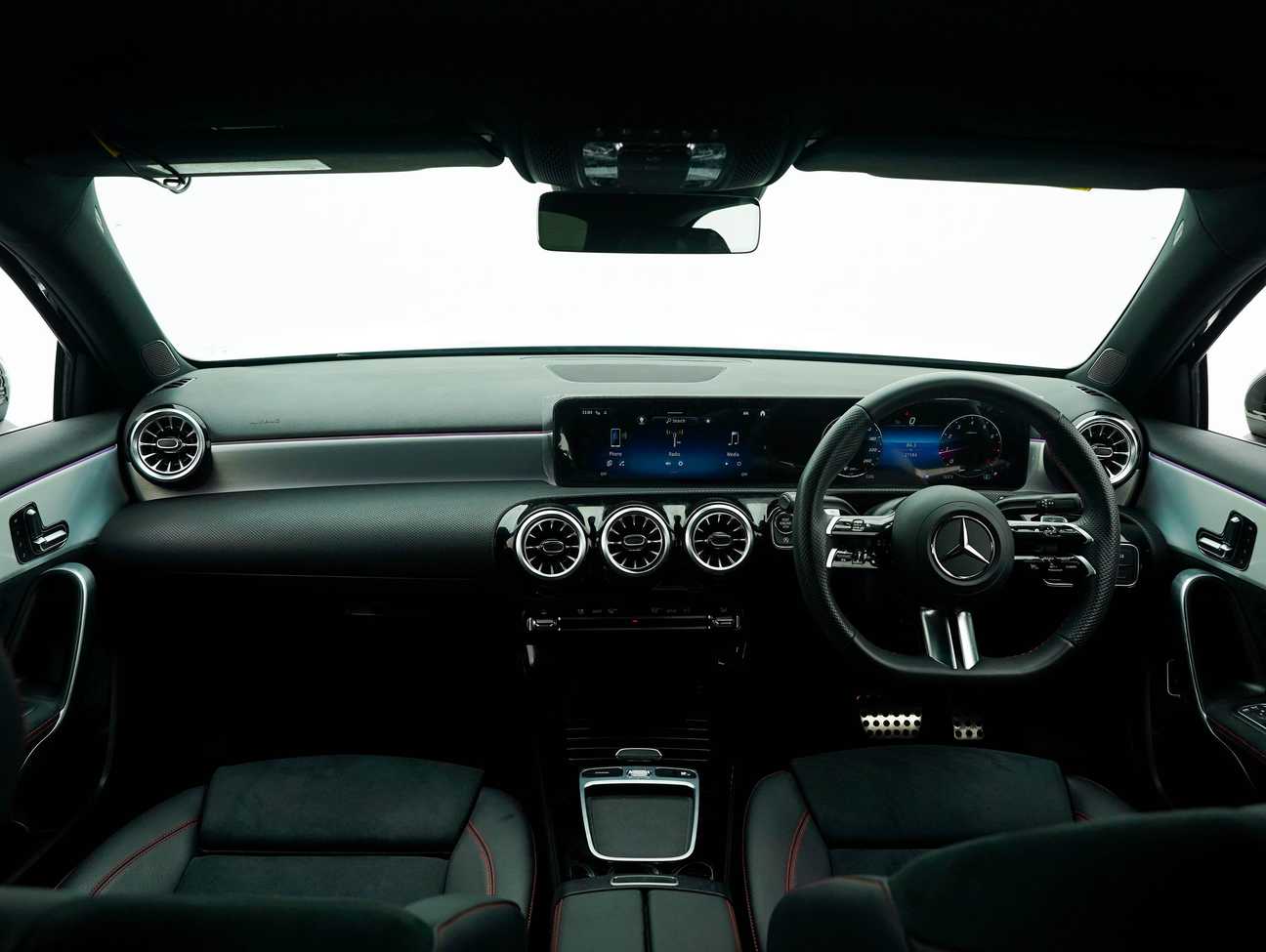 used 2023 Mercedes-Benz A250 4MATIC AMG Line 2.0