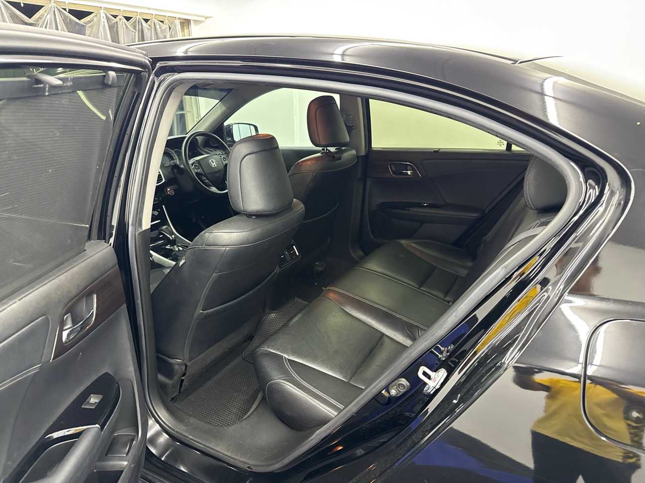 terpakai 2018 Honda Accord VTi-L 2.0