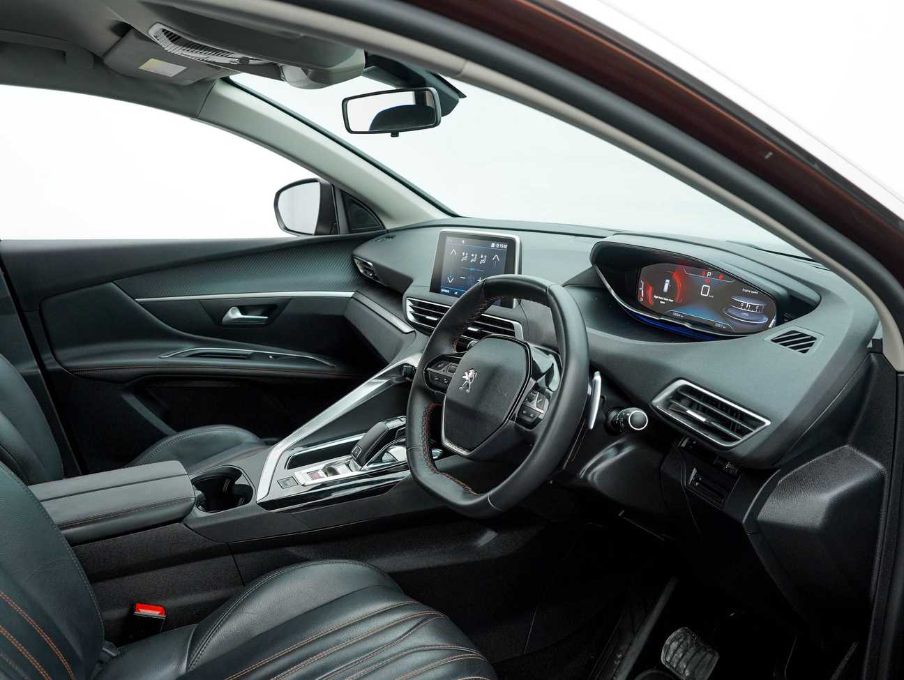 terpakai 2019 Peugeot 3008 THP Active 1.6