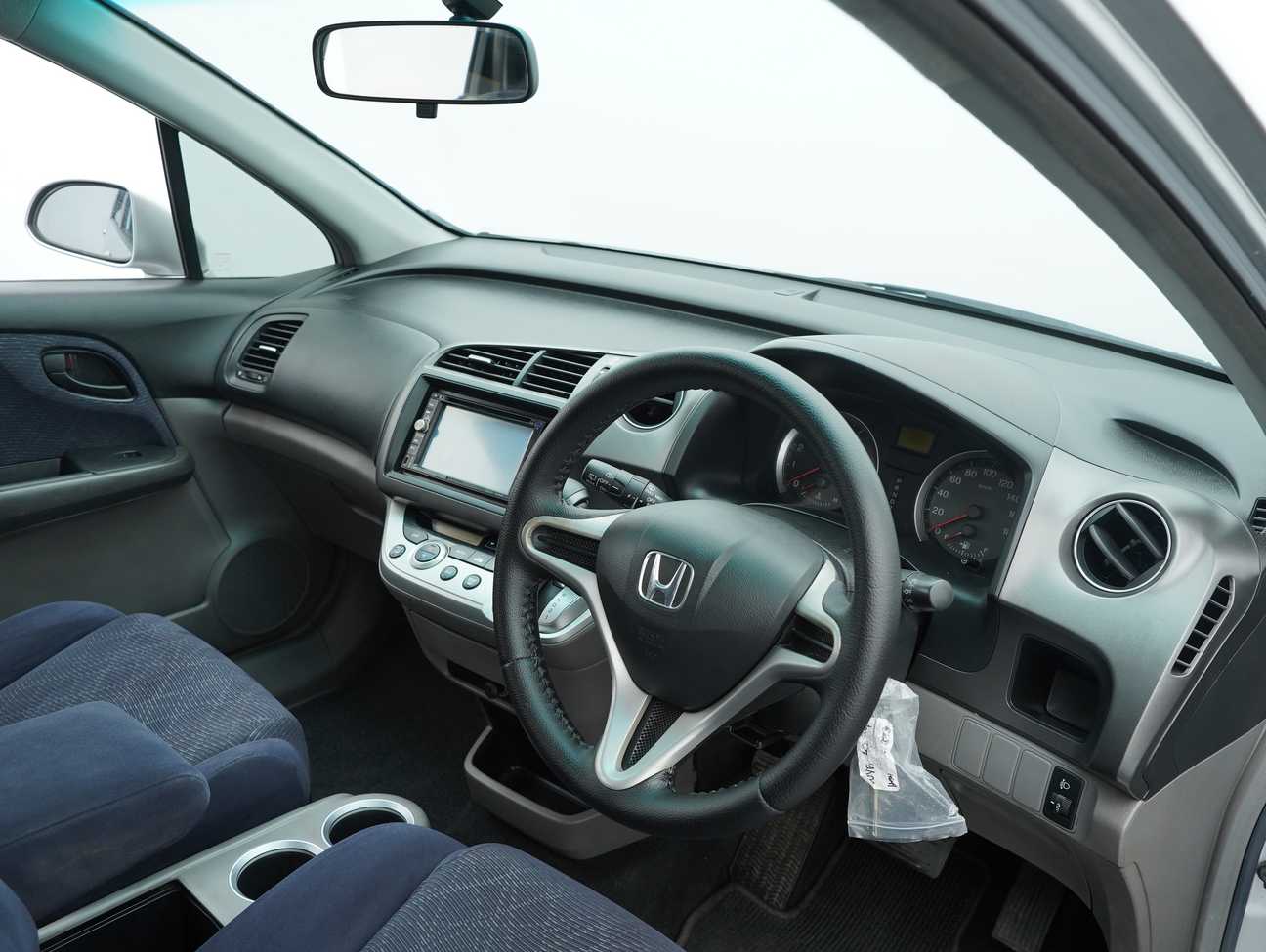 used 2010 Honda Stream i-VTEC 1.8