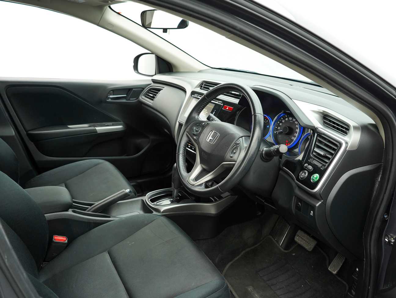 used 2015 Honda City V 1.5