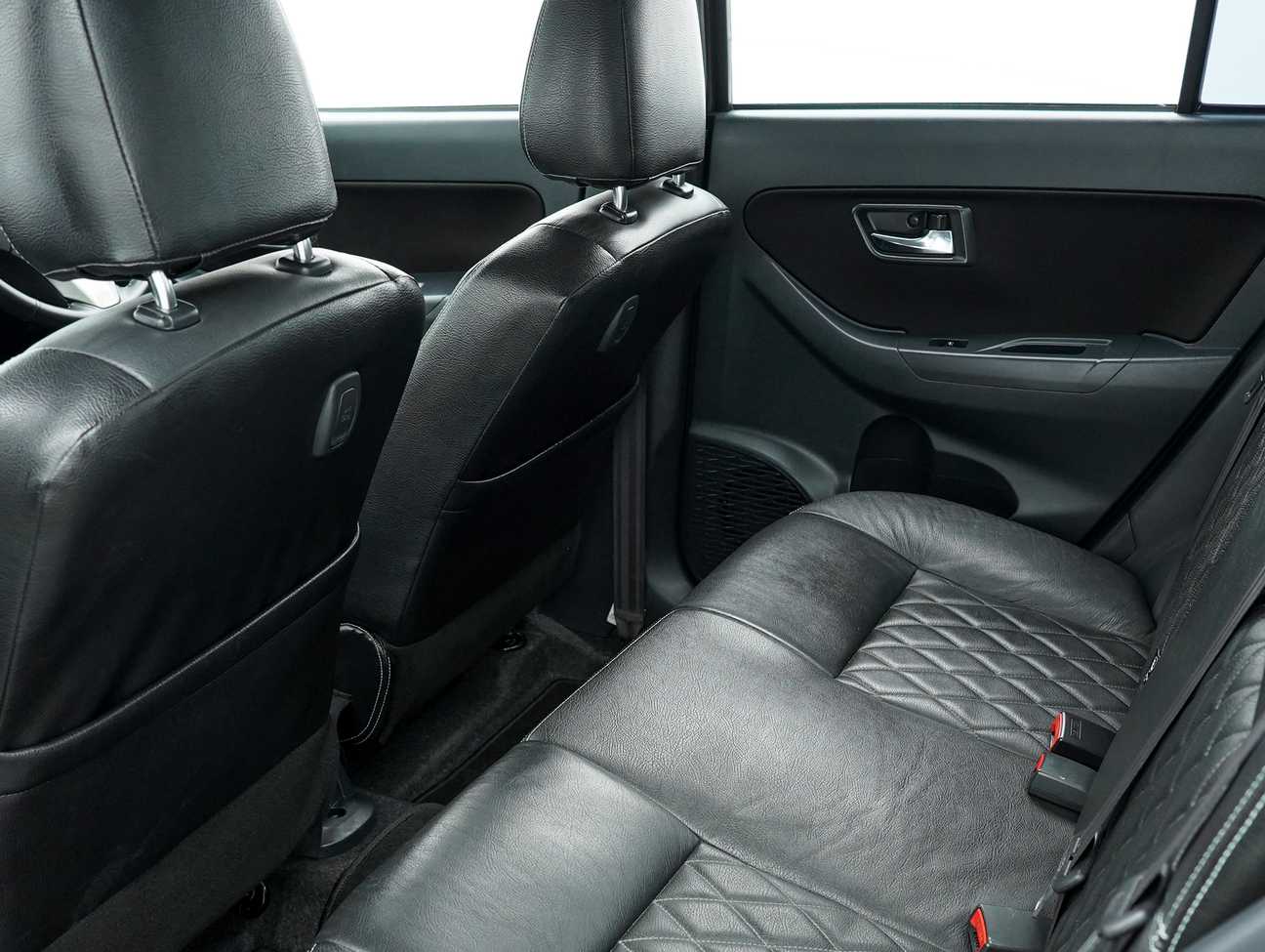 terpakai 2016 Perodua Bezza Advance 1.3