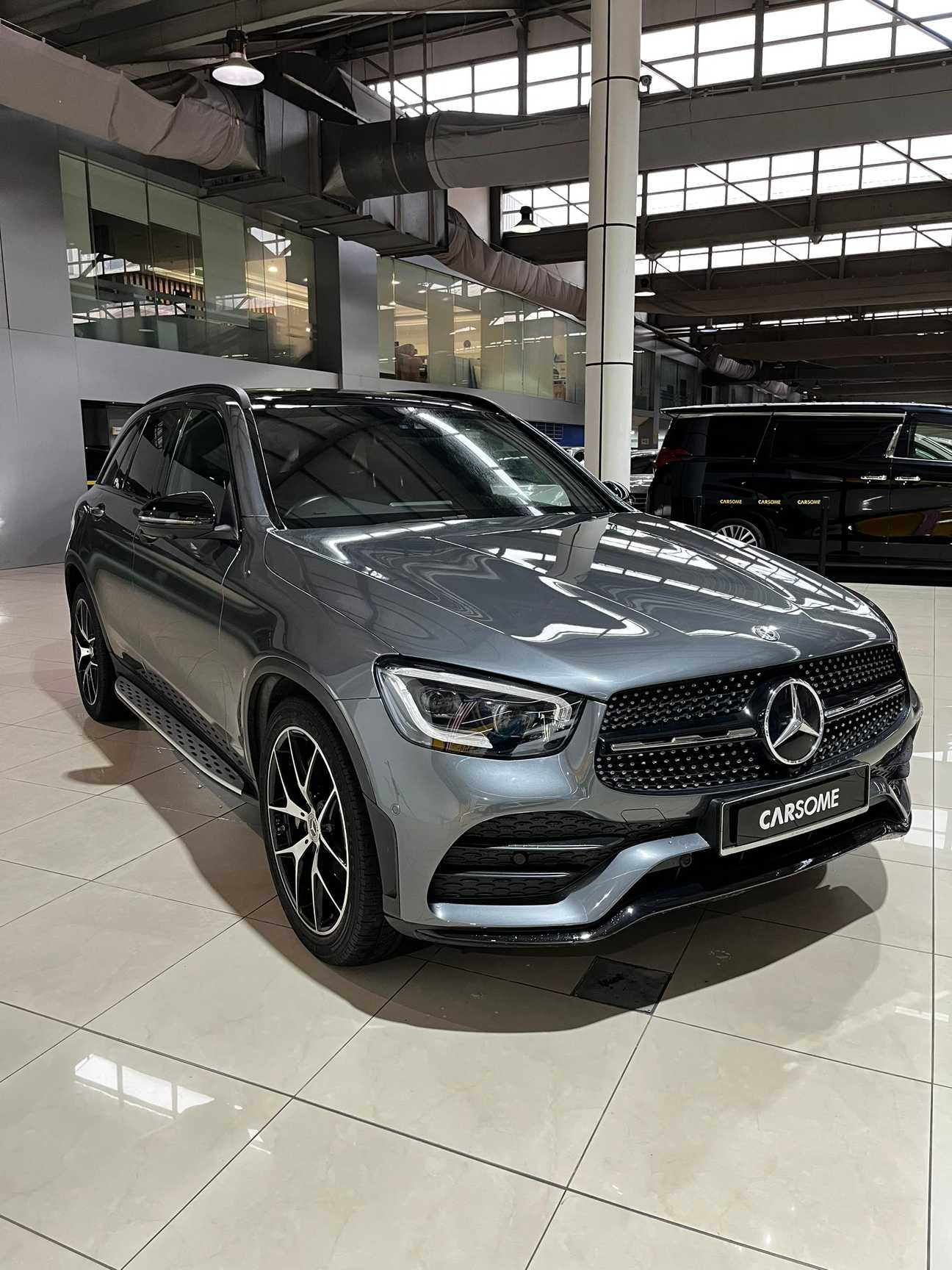 used 2020 Mercedes-Benz GLC300 4MATIC AMG Line 2.0