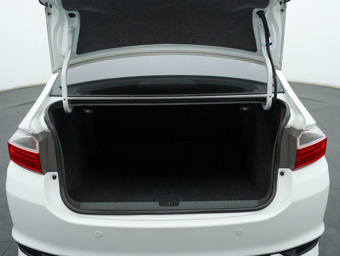 used 2018 Honda City V 1.5