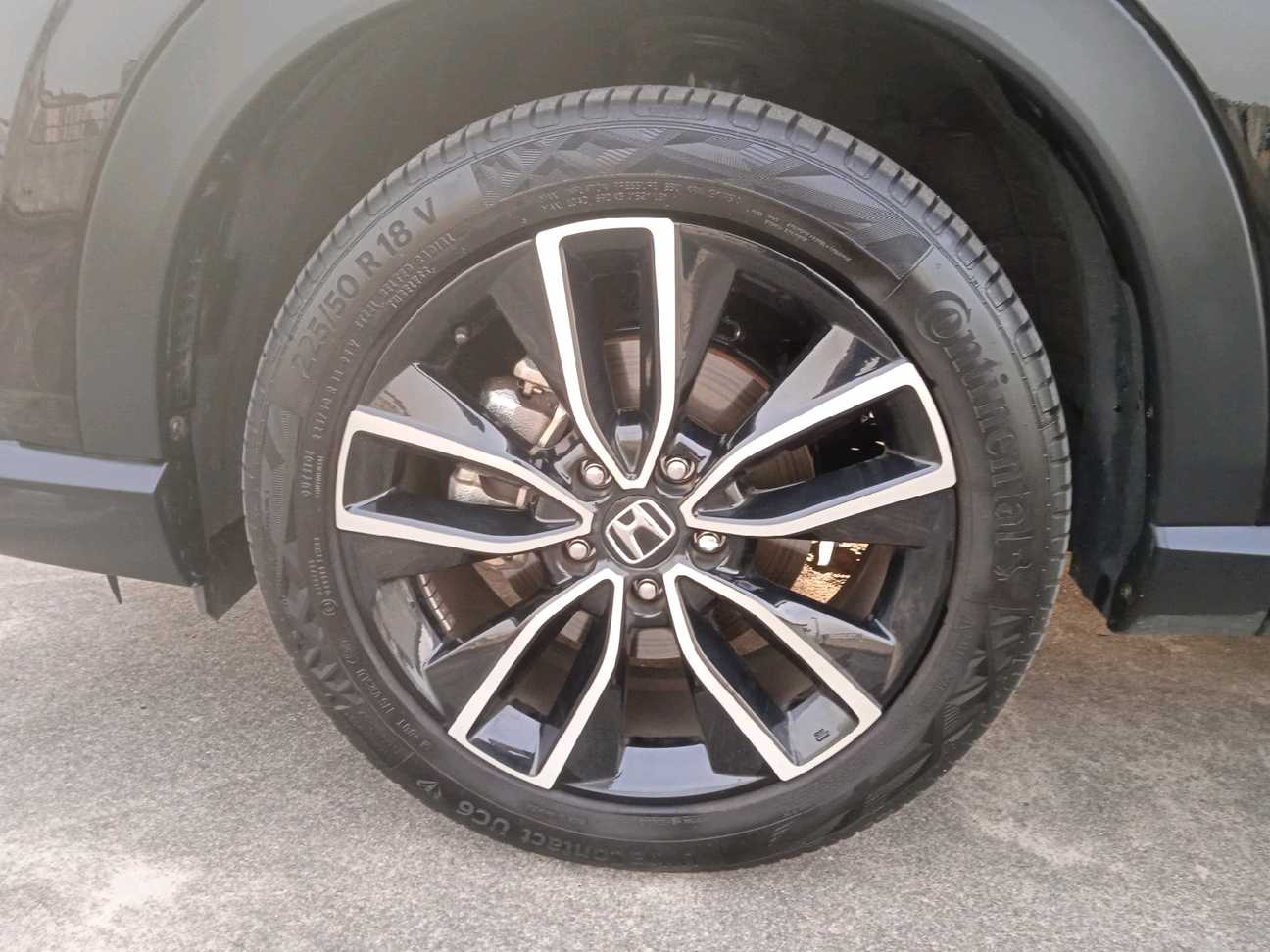 used 2025 Honda HR-V V 1.5
