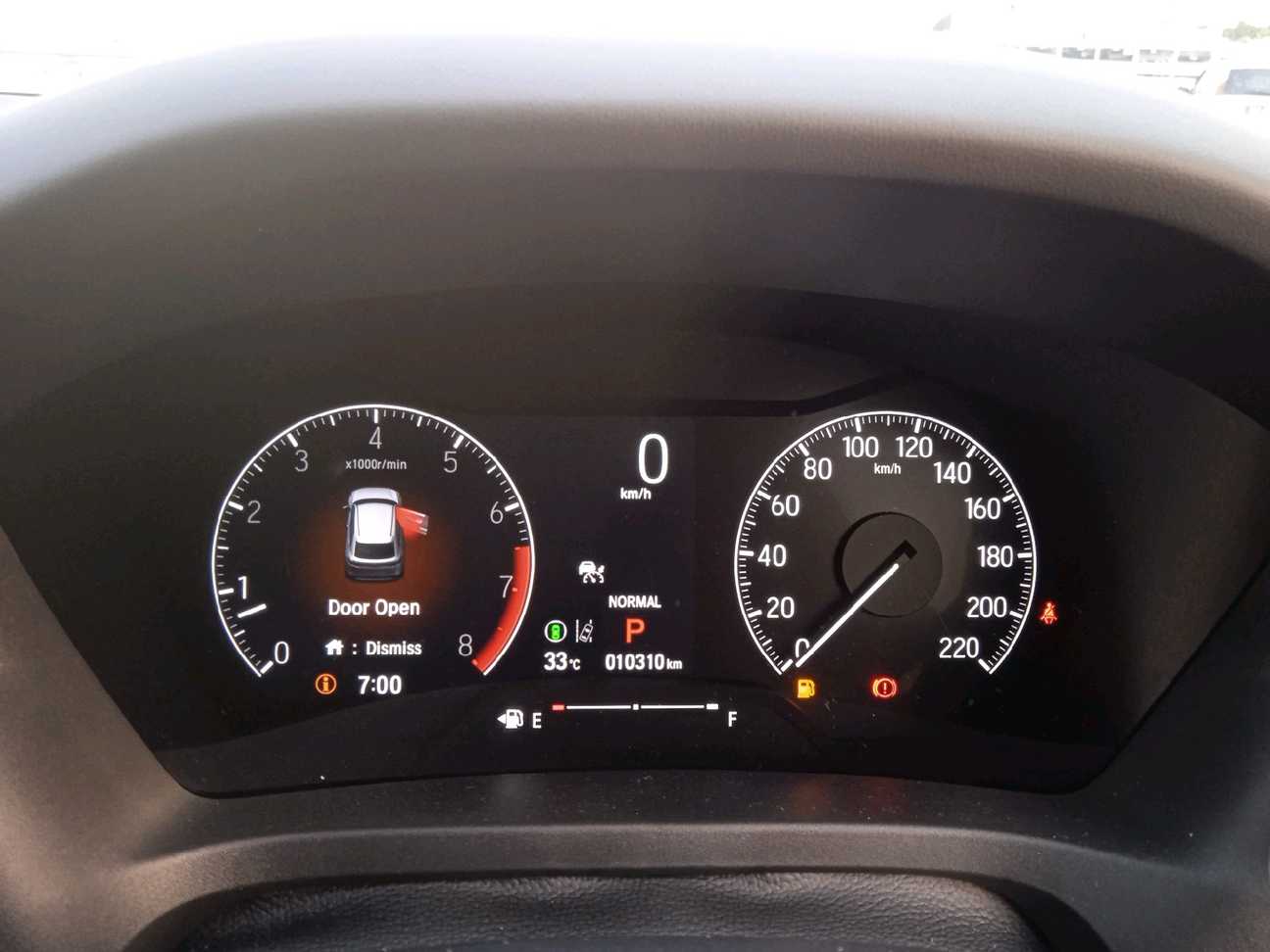 used 2025 Honda HR-V V 1.5