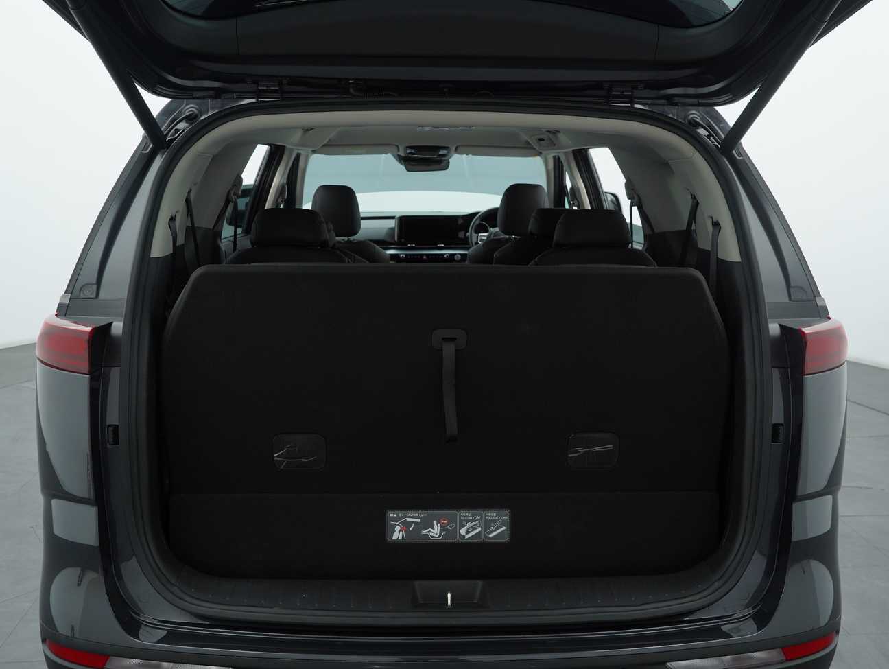 used 2024 Kia Carnival 11 Seater 2.2