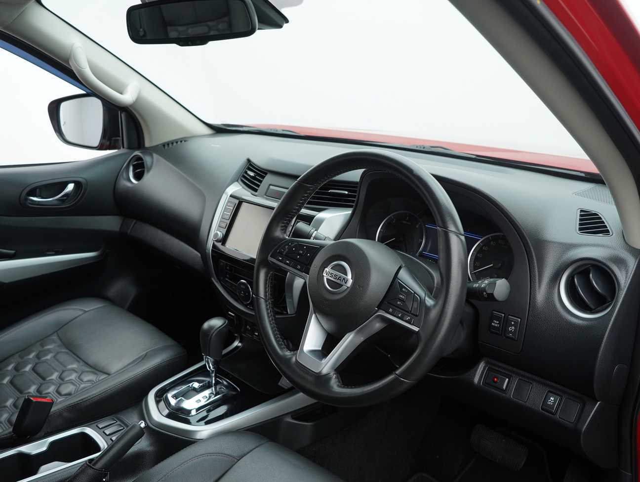 terpakai 2022 Nissan Navara VL Dual Cab 2.5