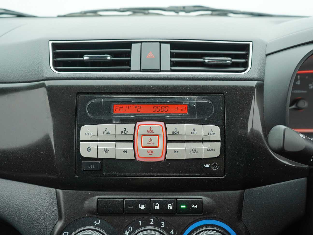 terpakai 2019 Perodua Bezza X Premium 1.3