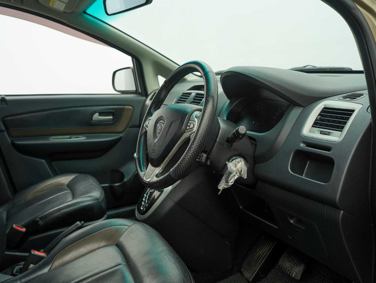 terpakai 2012 Proton Exora Bold CFE Premium 1.6