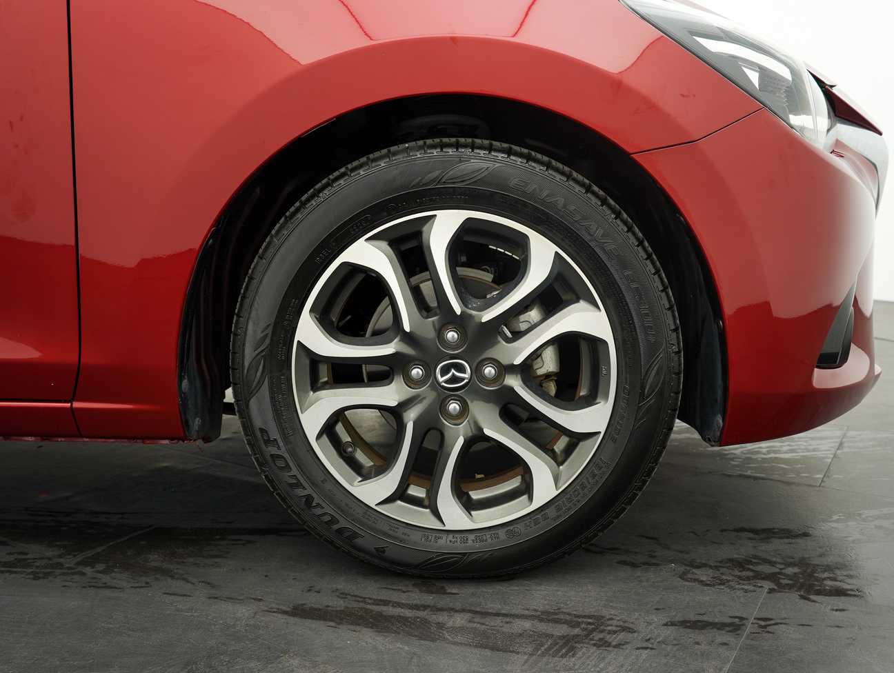 terpakai 2015 Mazda 2 SKYACTIV-G 1.5