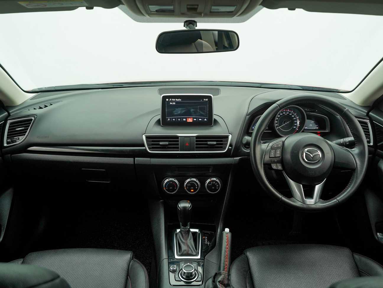 terpakai 2014 Mazda 3 SKYACTIV-G 2.0