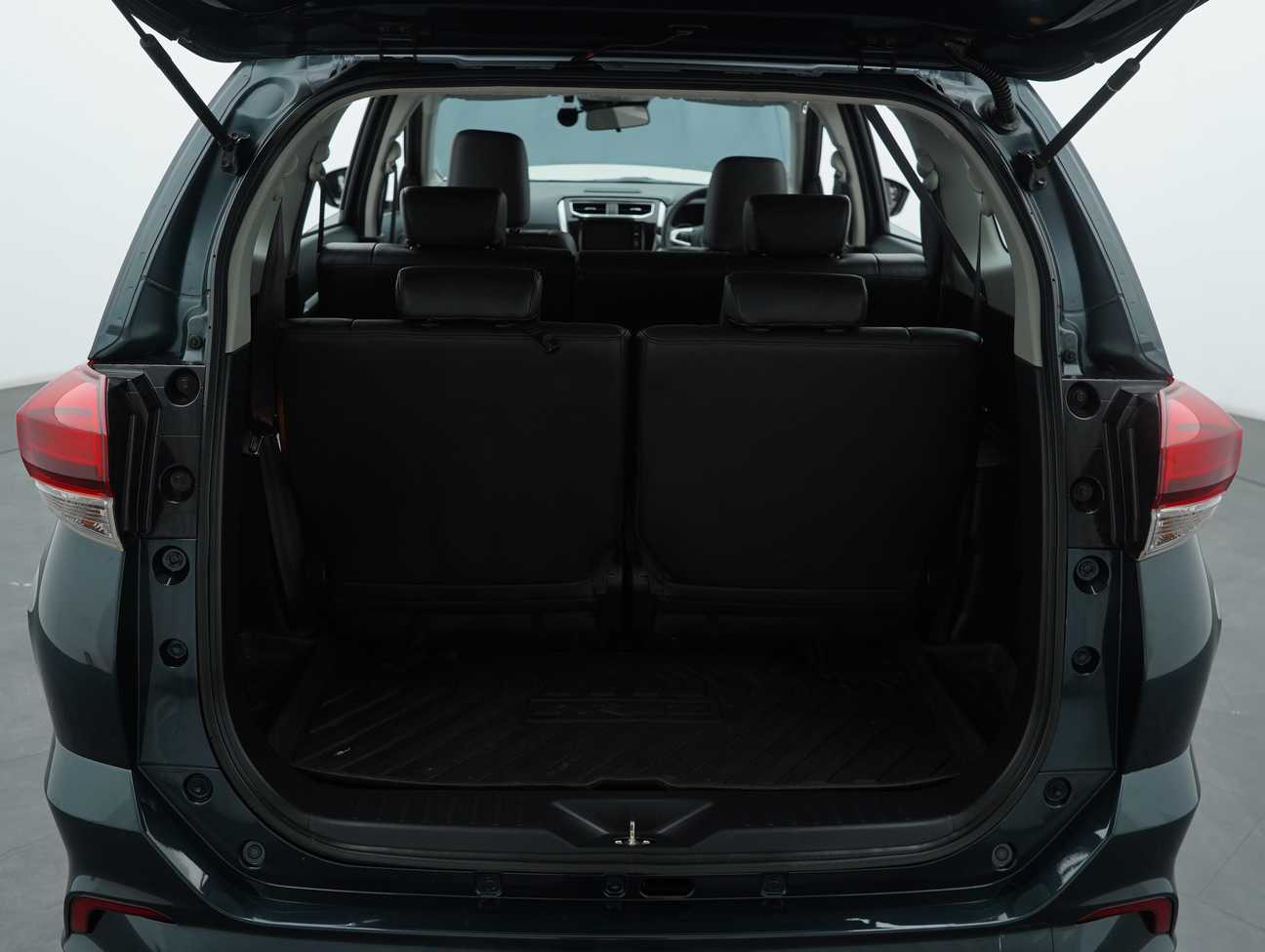 terpakai 2020 Perodua Aruz AV 1.5