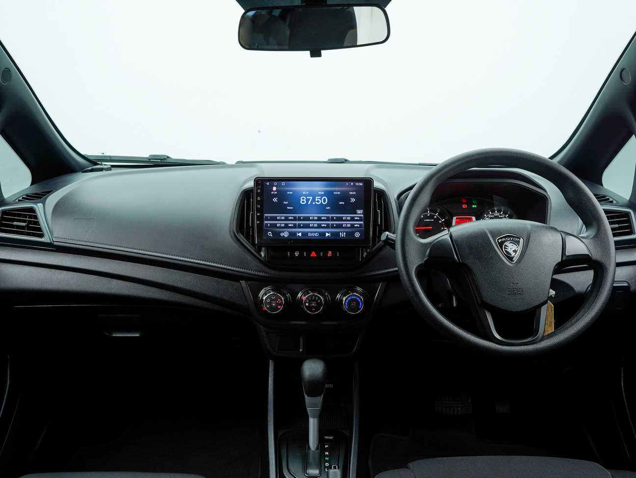 terpakai 2015 Proton Iriz Standard 1.3