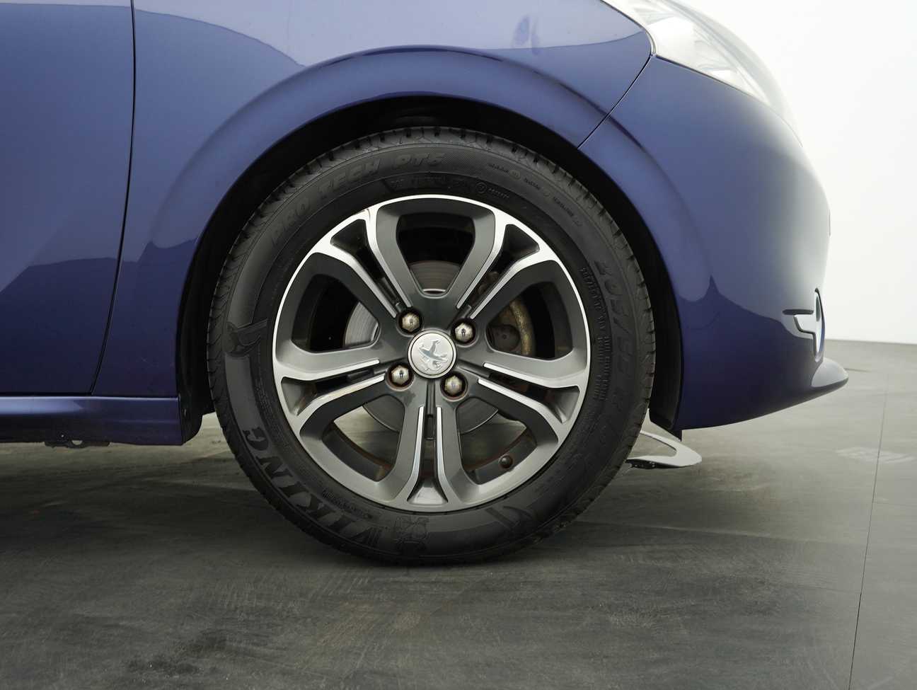 used 2014 Peugeot 208 5-DOOR 1.6