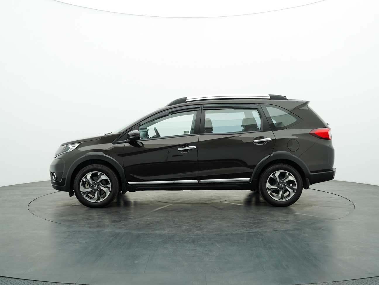 used 2017 Honda BR-V V 1.5