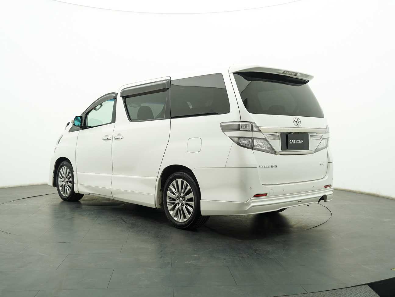 used 2013 Toyota Vellfire Z Golden Eyes 2.4