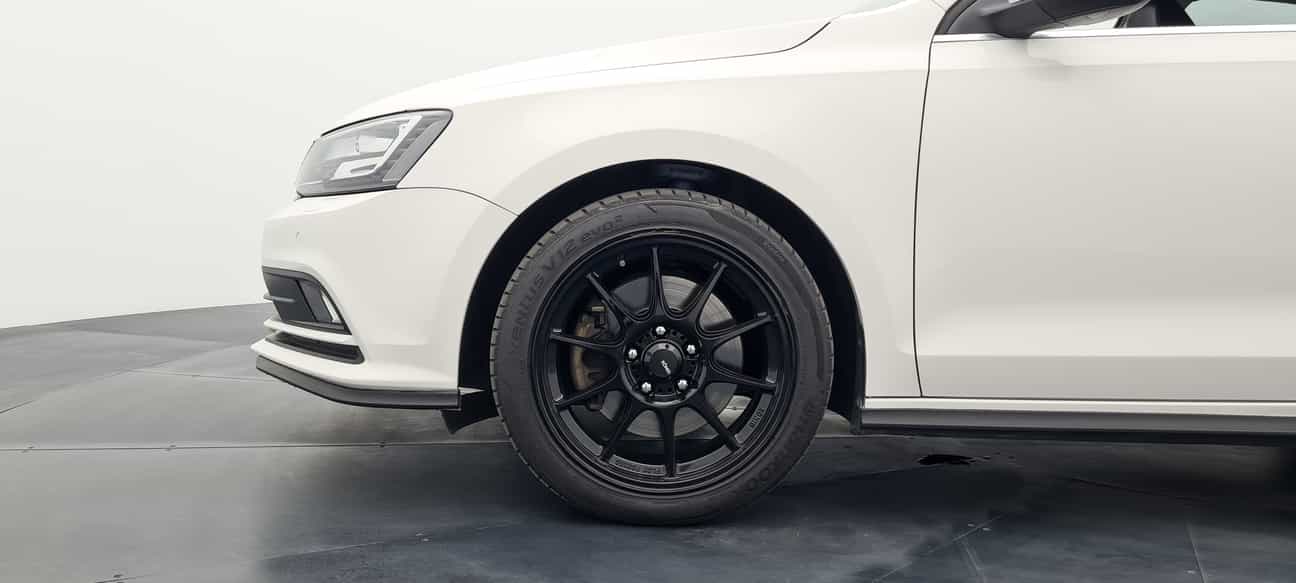 terpakai 2017 Volkswagen JETTA  1.4