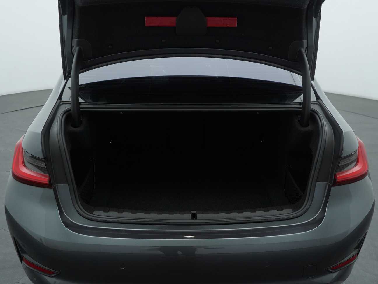 used 2021 BMW 320i Sport 2.0