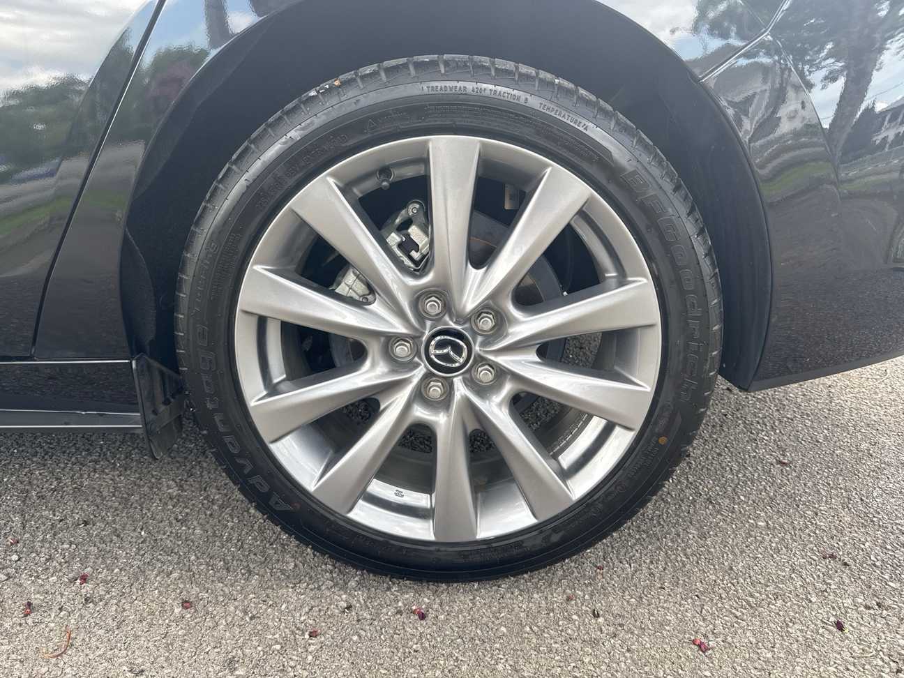 terpakai 2023 Mazda 3 SKYACTIV-G High Plus 2.0