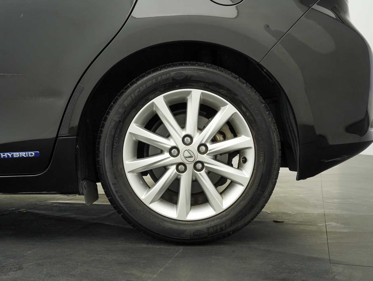 used 2013 Lexus CT 200h  1.8