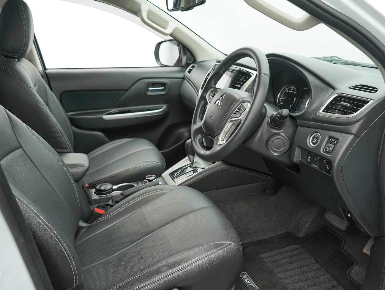 used 2021 Mitsubishi Triton VGT Premium Updated Spec Dual Cab 4X4 2.4