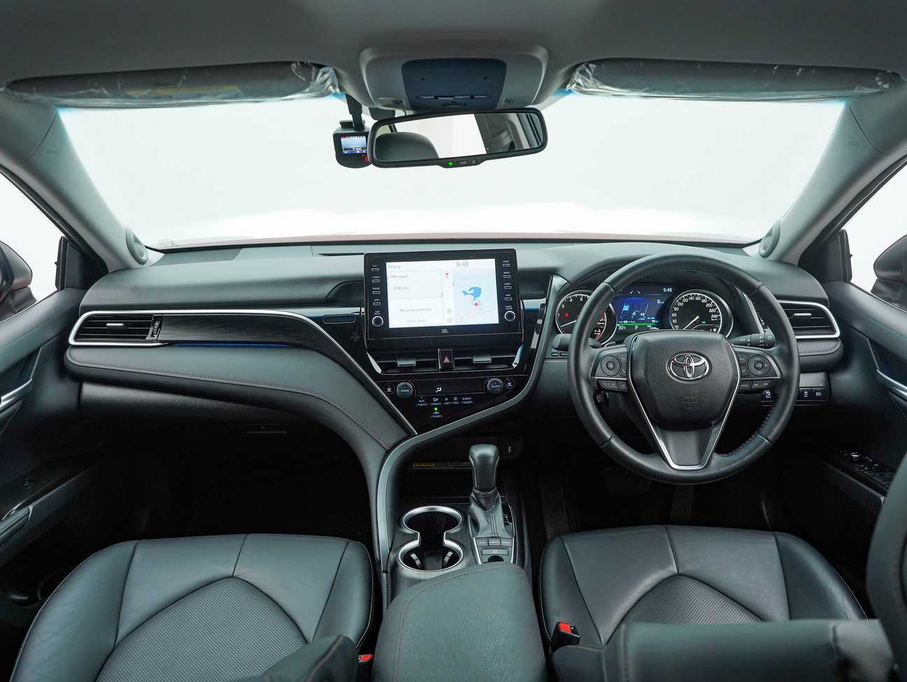 used 2023 Toyota Camry V 2.5