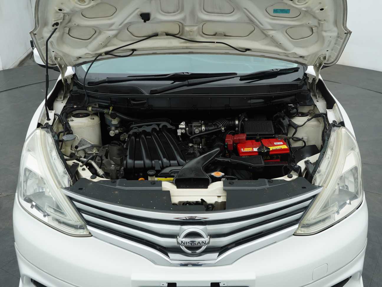 terpakai 2015 Nissan Grand Livina Comfort 1.6