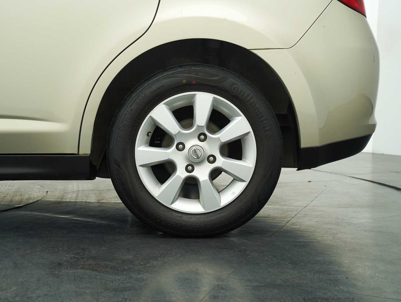 used 2014 Nissan Latio Comfort 1.8