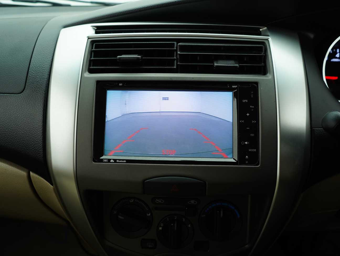 used 2014 Nissan Grand Livina Comfort 1.6