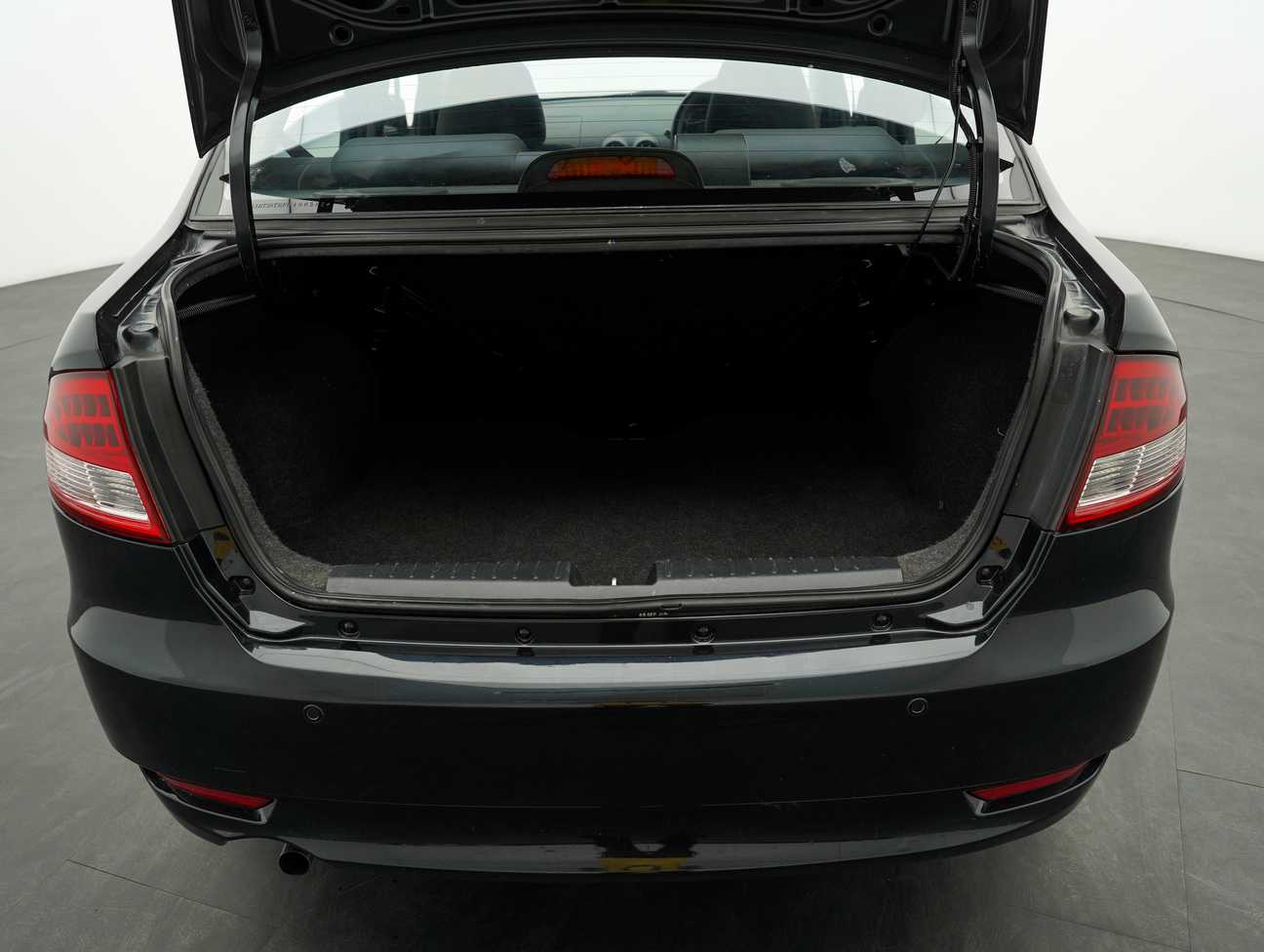 used 2014 Proton Saga SV 1.3