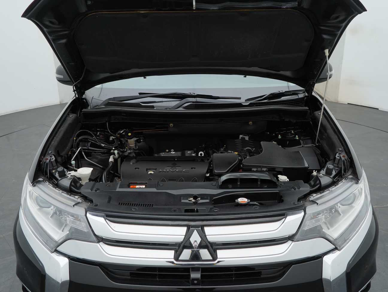 used 2018 Mitsubishi Outlander  2.0