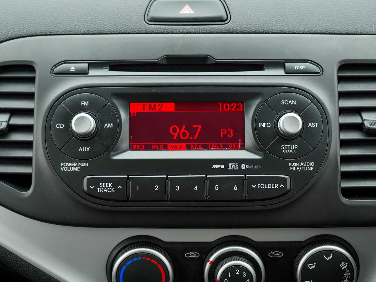 terpakai 2014 Kia Picanto  1.2