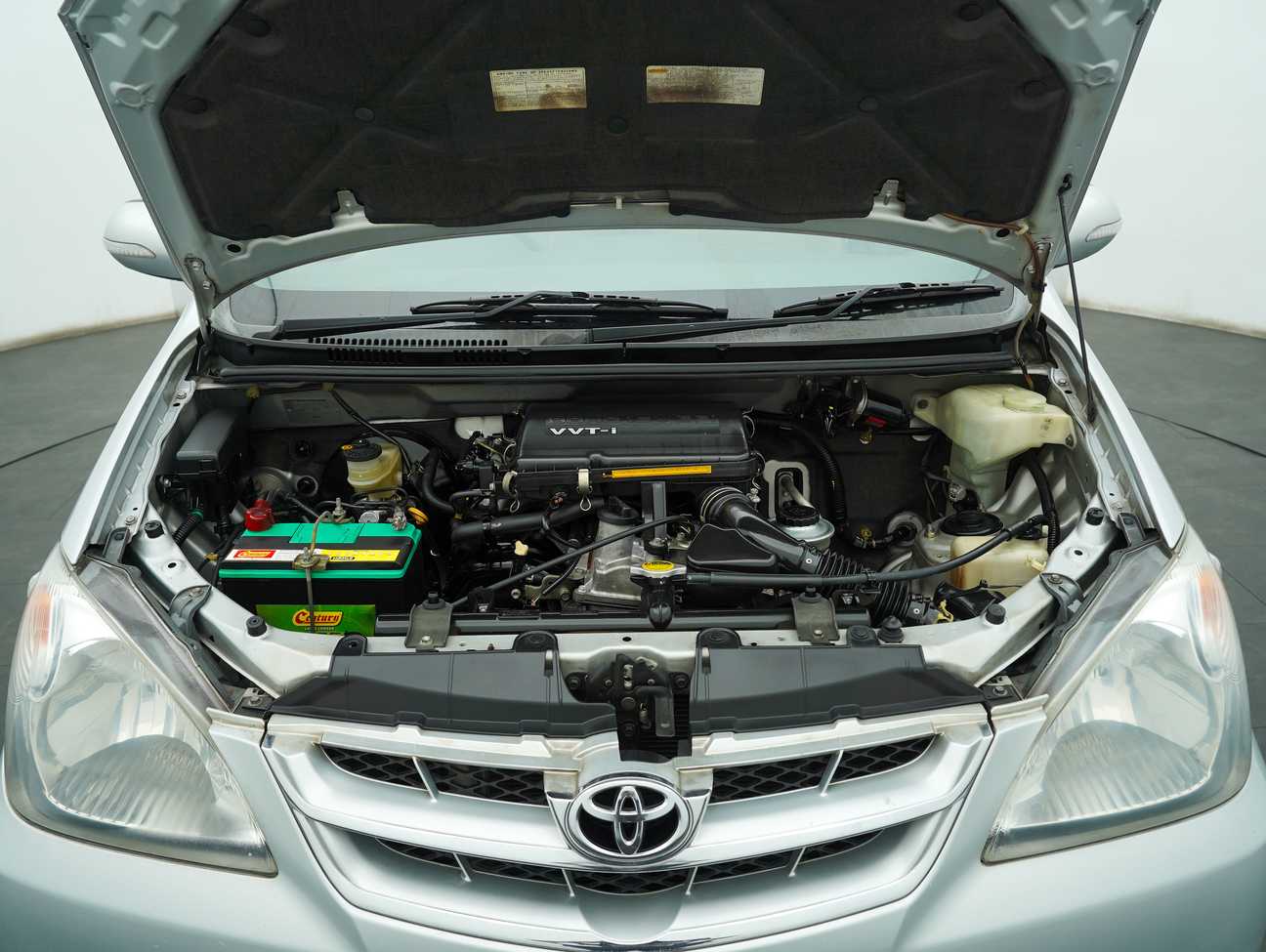 terpakai 2009 Toyota Avanza E 1.5