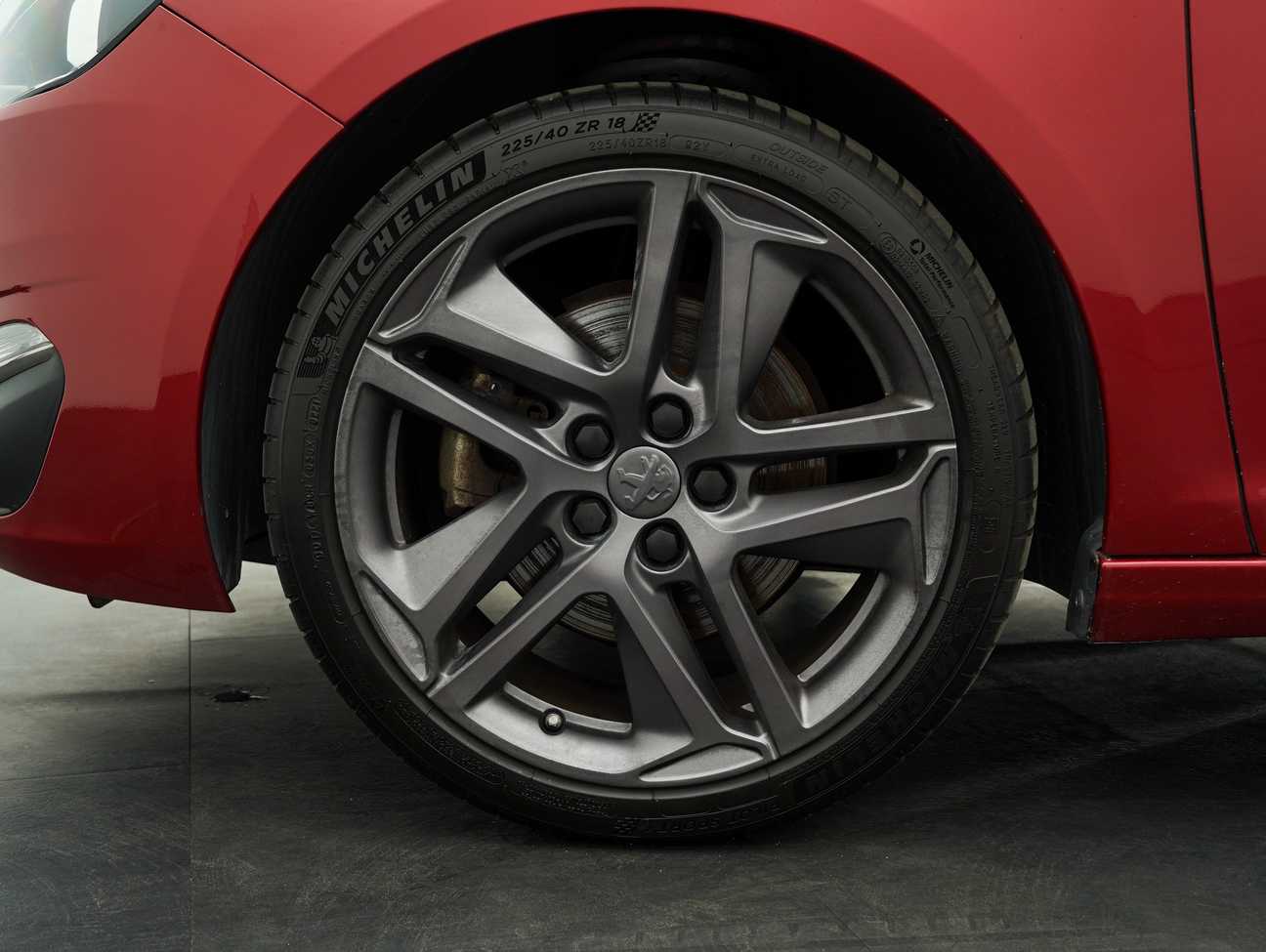 terpakai 2015 Peugeot 308 THP 1.6