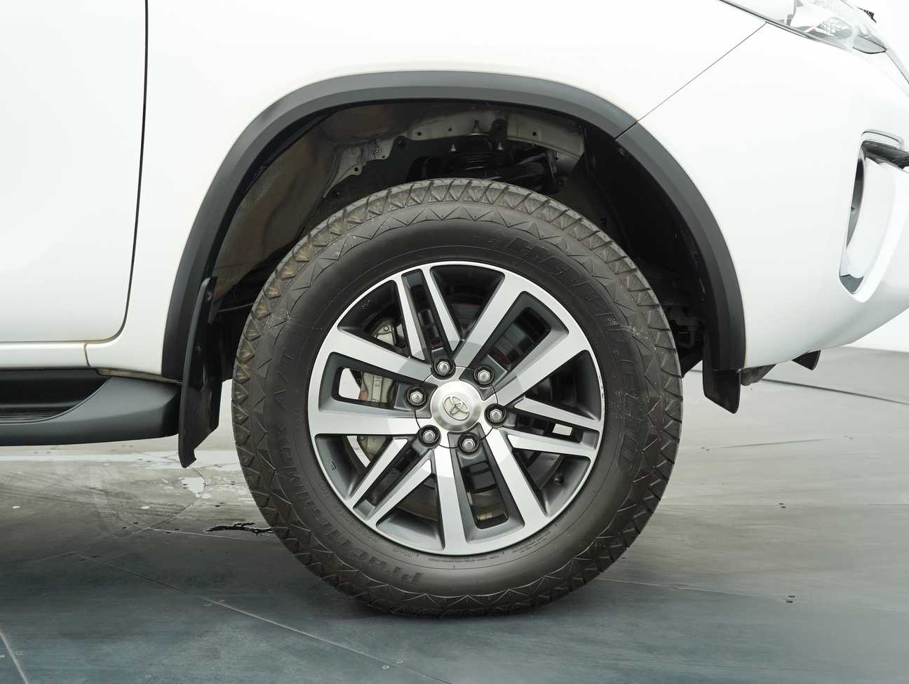 used 2019 Toyota FORTUNER 4X4 2.4