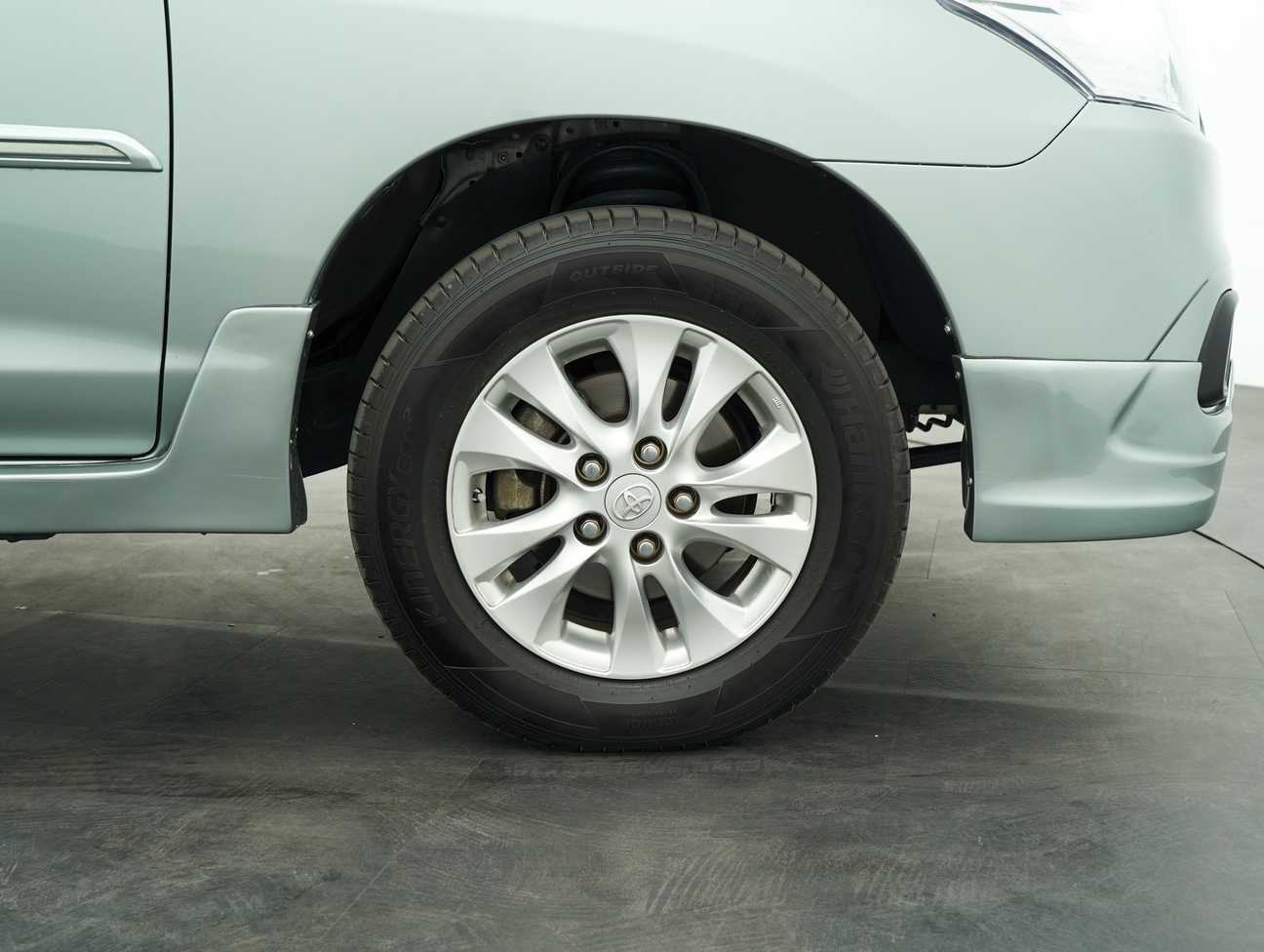 used 2015 Toyota INNOVA G 2.0