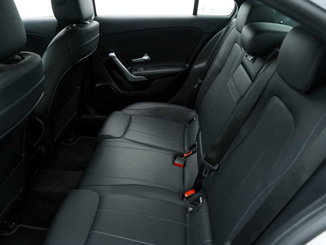 terpakai 2019 Mercedes-Benz A200 Progressive Line 1.3