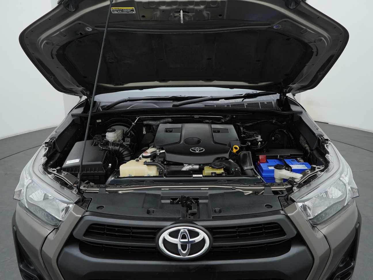 used 2021 Toyota Hilux E Dual Cab 2.4