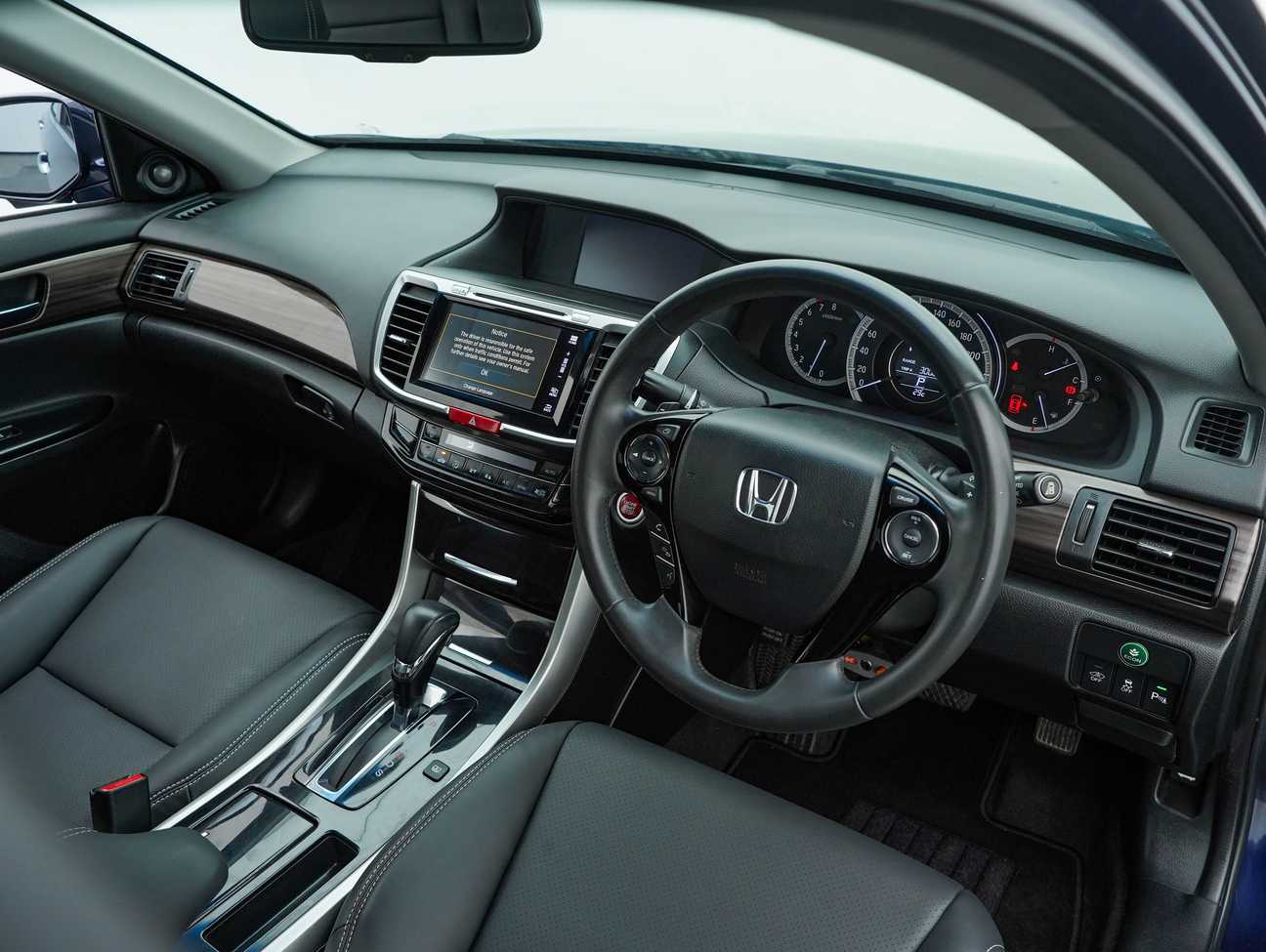 used 2017 Honda Accord VTi-L 2.4