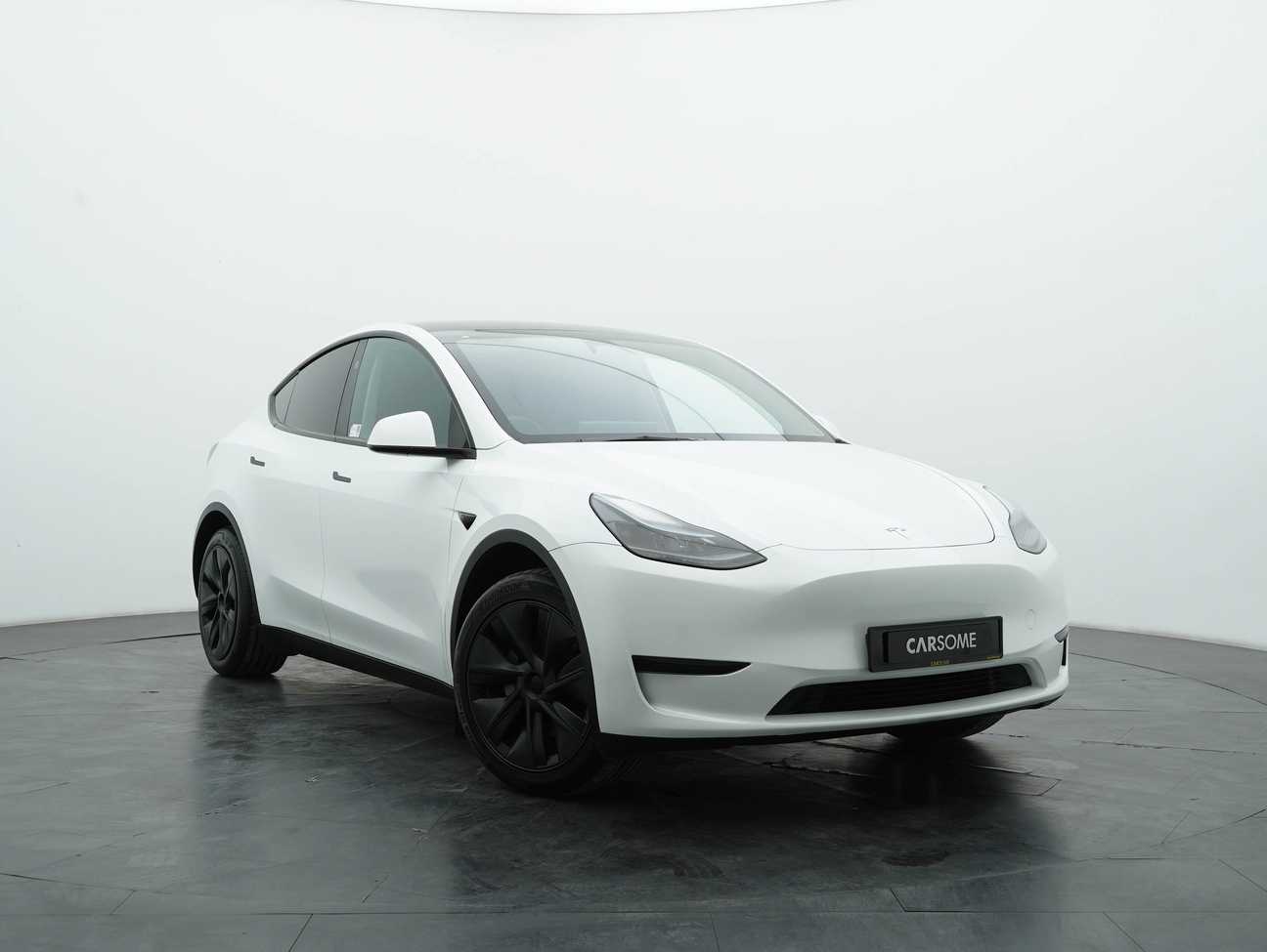 terpakai 2024 Tesla Model Y Standard Range 
