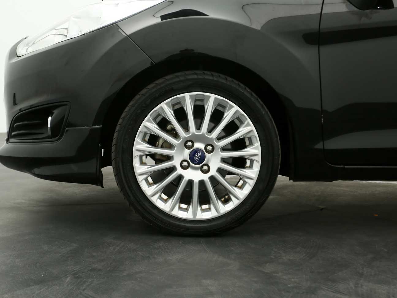 terpakai 2015 Ford FIESTA SPORT 1.5