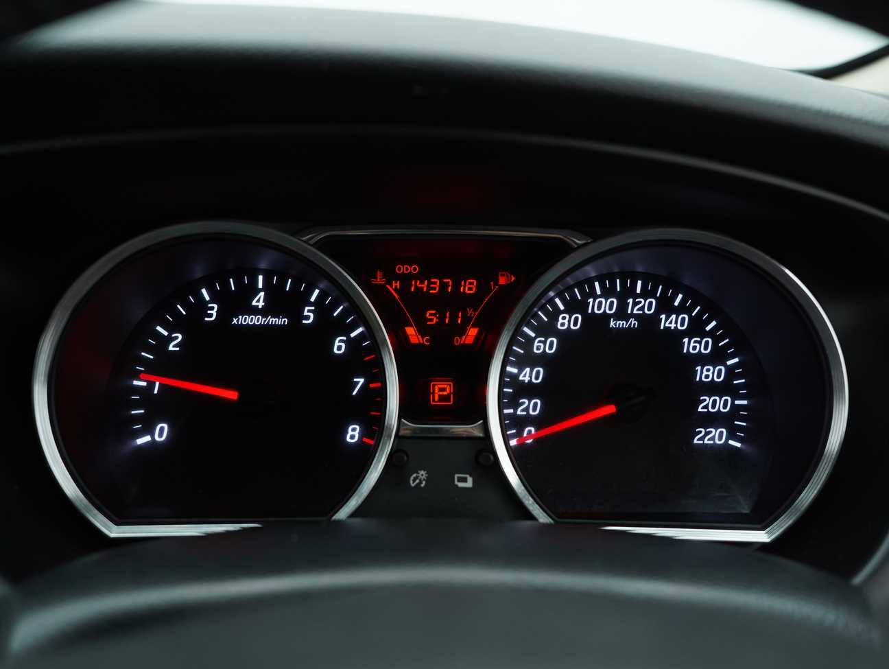 used 2013 Nissan Grand Livina Comfort 1.8