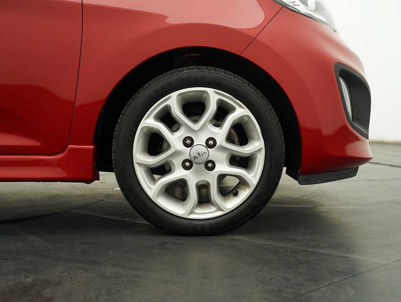 terpakai 2015 Kia Picanto  1.2