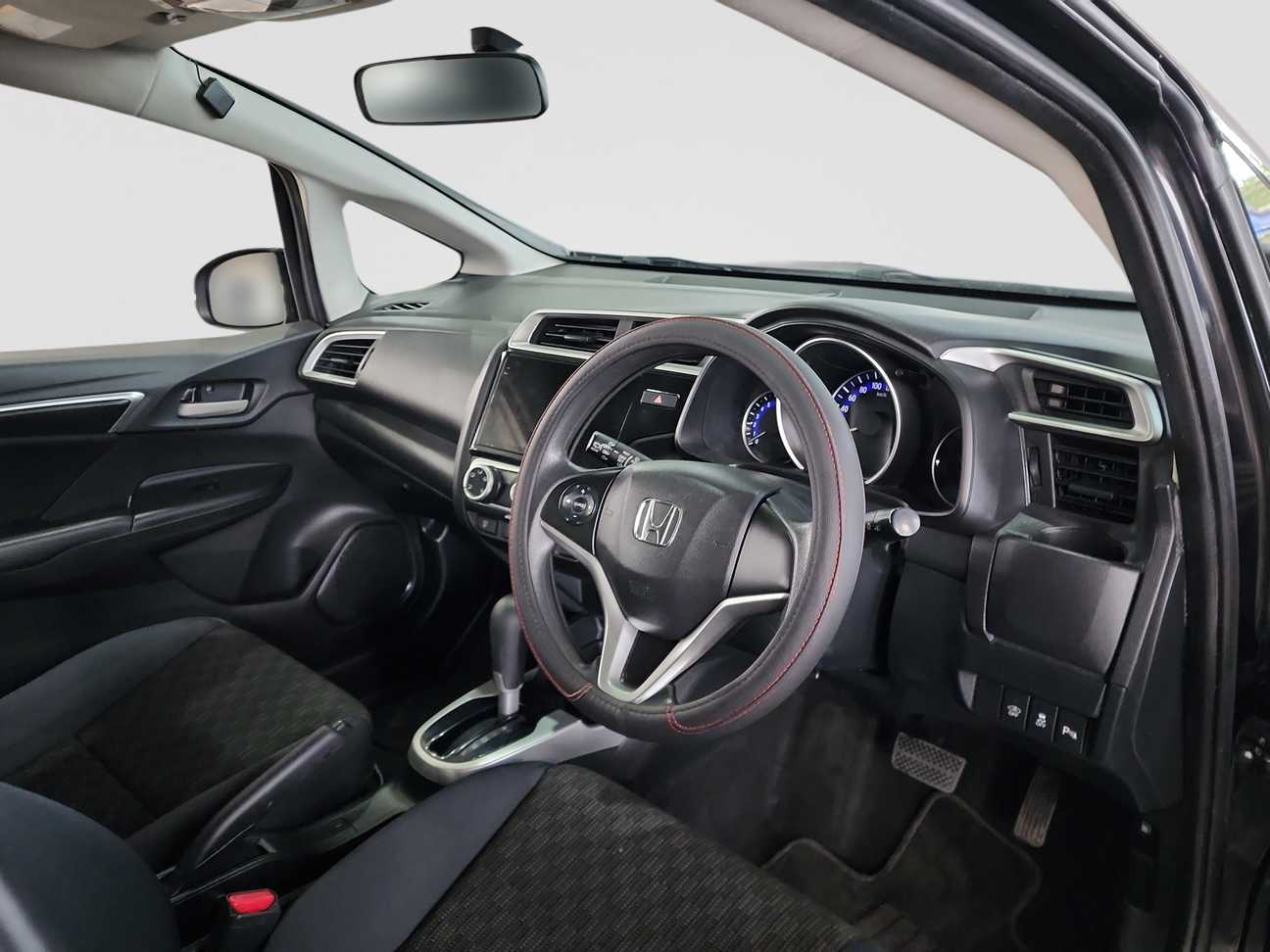 terpakai 2014 Honda Jazz E 1.5