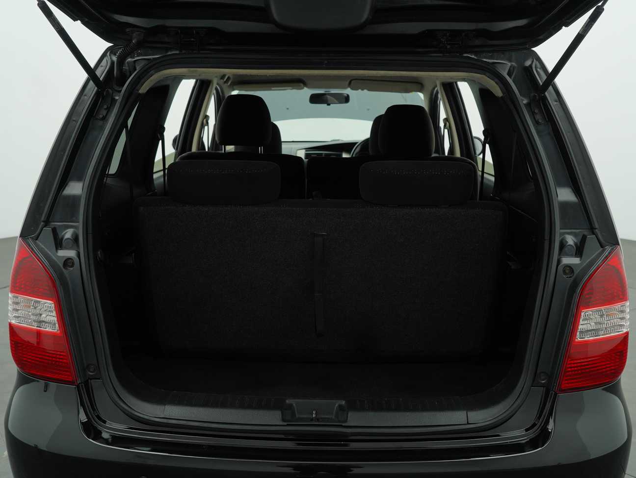 used 2012 Nissan Grand Livina ST-L Comfort 1.6