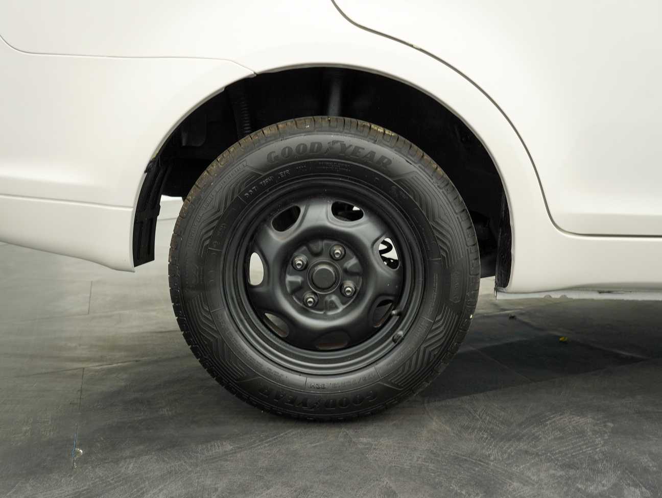 used 2015 Proton Saga FLX Standard 1.3